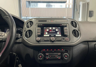Подержанный автомобиль Volkswagen Tiguan 2014 года (16 фото)