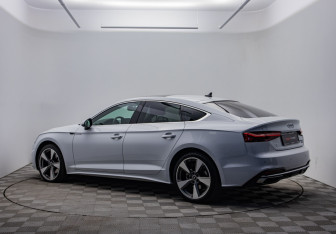 Подержанный автомобиль Audi A5 Liftback 2021 года (7 фото)
