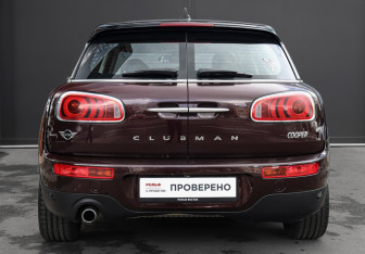 Подержанный автомобиль MINI Clubman Wagon 2018 года (6 фото)