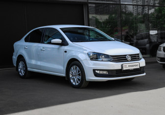 Подержанный автомобиль Volkswagen Polo Sedan 2017 года (3 фото)