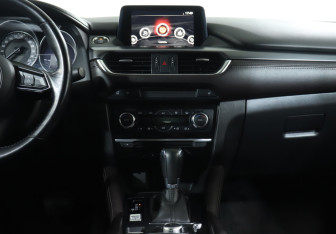 Подержанный автомобиль Mazda 6 Sedan 2016 года (14 фото)