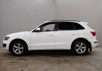 Подержанный автомобиль Audi Q5 2011 года (4 фото)