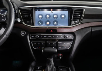 Подержанный автомобиль GAC GS8 2021 года (10 фото)