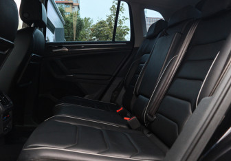 Подержанный автомобиль Volkswagen Tiguan 2018 года (8 фото)