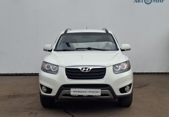 Подержанный автомобиль Hyundai Santa Fe 2012 года (2 фото)