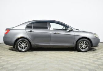 Подержанный автомобиль Geely Emgrand EC7 Sedan 2013 года (3 фото)