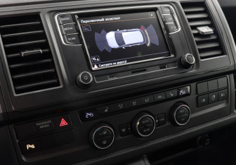 Подержанный автомобиль Volkswagen Caravelle 2019 года (17 фото)