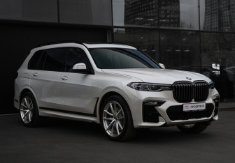 Подержанный автомобиль BMW X7 2019 года (3 фото)