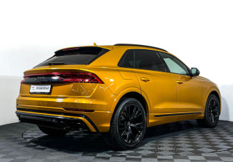 Подержанный автомобиль Audi Q8 2018 года (5 фото)