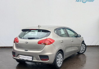 Подержанный автомобиль Kia Ceed Wagon 2017 года (5 фото)