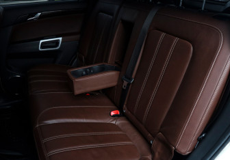 Подержанный автомобиль Opel Antara 2013 года (11 фото)