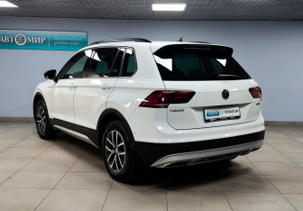 Подержанный автомобиль Volkswagen Tiguan 2019 года (7 фото)