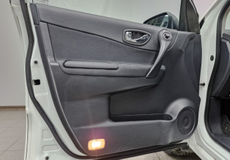 Подержанный автомобиль Renault Koleos 2013 года (19 фото)