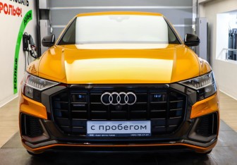 Подержанный автомобиль Audi Q8 2018 года (2 фото)