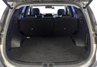 Подержанный автомобиль Hyundai Santa Fe 2019 года (10 фото)