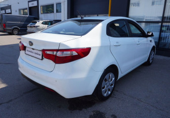 Подержанный автомобиль Kia Rio Sedan 2013 года (5 фото)