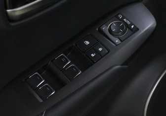 Подержанный автомобиль Lexus NX 2019 года (16 фото)