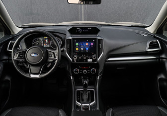 Подержанный автомобиль Subaru Forester Suv 2018 года (10 фото)