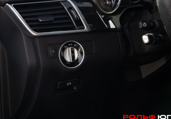 Подержанный автомобиль Mercedes-Benz GLE 2016 года (18 фото)