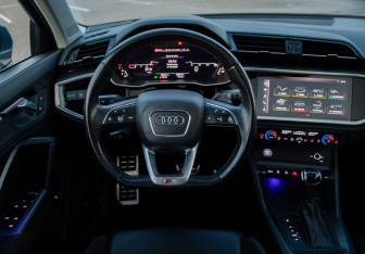 Подержанный автомобиль Audi Q3 Sportback 2020 года (10 фото)