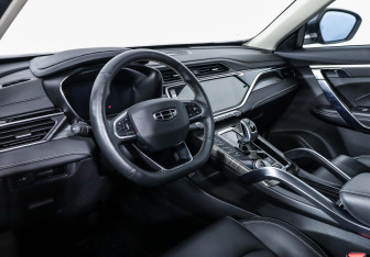 Подержанный автомобиль Geely Atlas Pro 2022 года (9 фото)