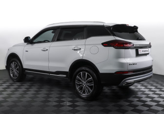 Подержанный автомобиль Geely Atlas Pro 2023 года (7 фото)