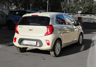 Подержанный автомобиль Kia Picanto 2022 года (4 фото)