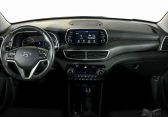 Подержанный автомобиль Hyundai Tucson 2018 года (8 фото)