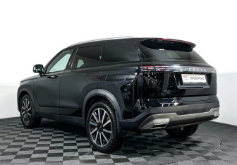 Подержанный автомобиль Jaecoo J7 2024 года (7 фото)