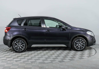 Подержанный автомобиль Suzuki SX4 Hatchback 2014 года (4 фото)