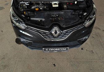 Подержанный автомобиль Renault Scenic 2019 года (17 фото)