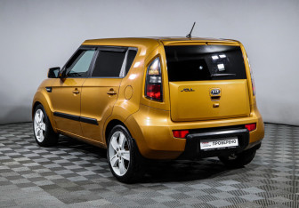 Подержанный автомобиль Kia Soul 2011 года (7 фото)