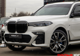 Подержанный автомобиль BMW X7 2020 года (20 фото)