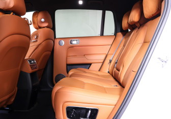 Подержанный автомобиль LiXiang L7 2024 года (11 фото)