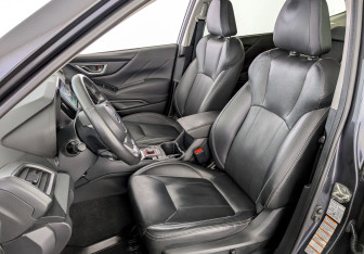 Подержанный автомобиль Subaru Forester Suv 2018 года (21 фото)