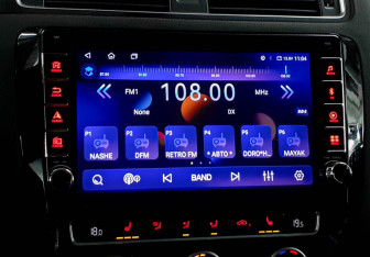 Подержанный автомобиль Volkswagen Jetta Sedan 2013 года (14 фото)