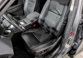 Подержанный автомобиль Land Rover Discovery Sport 2020 года (20 фото)