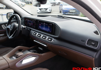 Подержанный автомобиль Mercedes-Benz GLE 2024 года (7 фото)