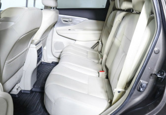 Подержанный автомобиль Nissan Murano Suv 2018 года (9 фото)