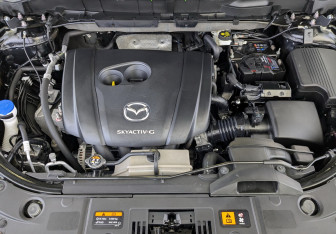 Подержанный автомобиль Mazda CX-5 2024 года (11 фото)