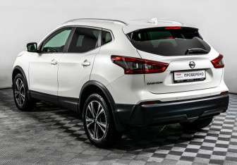 Подержанный автомобиль Nissan Qashqai 2019 года (7 фото)
