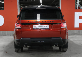 Подержанный автомобиль Land Rover Range Rover Sport 2014 года (6 фото)