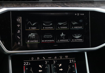 Подержанный автомобиль Audi A7 2020 года (28 фото)