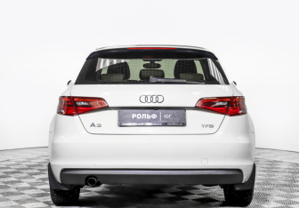 Подержанный автомобиль Audi A3 Hatchback 2014 года (6 фото)