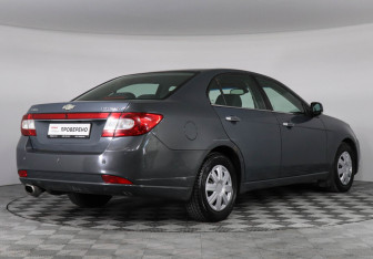 Подержанный автомобиль Chevrolet Epica 2011 года (5 фото)