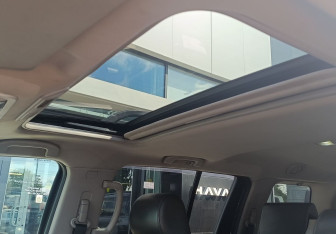 Подержанный автомобиль Nissan Pathfinder 2010 года (19 фото)
