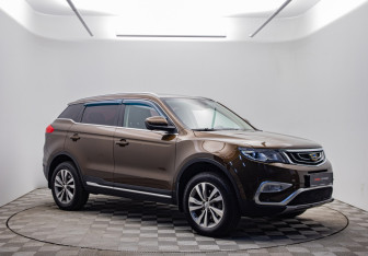 Подержанный автомобиль Geely Atlas 2019 года (3 фото)