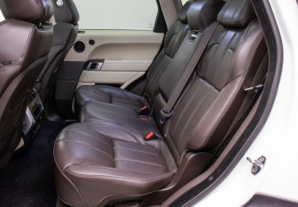 Подержанный автомобиль Land Rover Range Rover Sport 2016 года (11 фото)