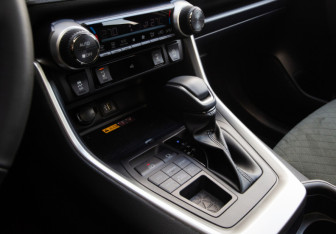 Новый Toyota RAV4 2025 (18 фото)