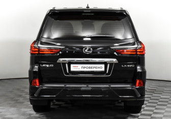 Подержанный автомобиль Lexus LX 2021 года (5 фото)